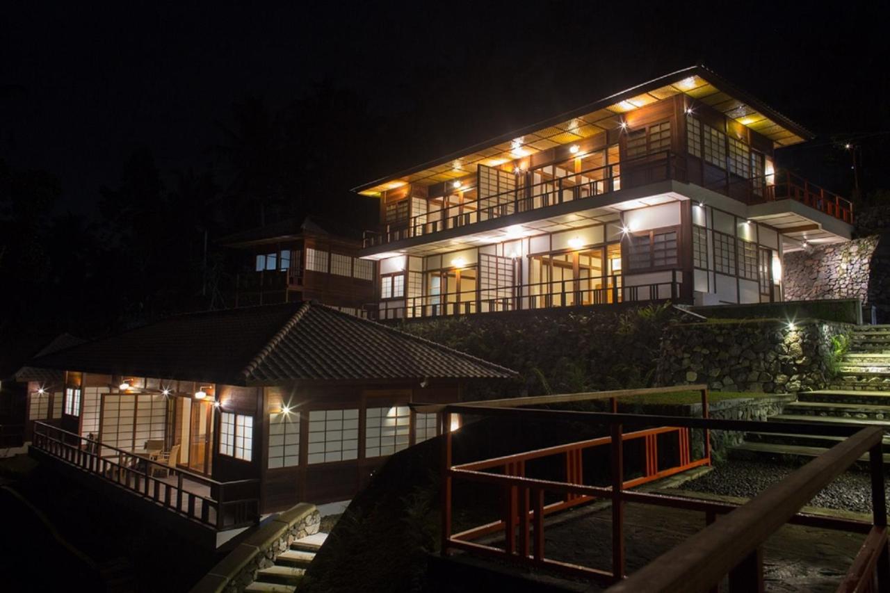 טגלאלאנג Suarapura Resort & Spa מראה חיצוני תמונה