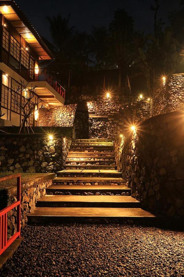 טגלאלאנג Suarapura Resort & Spa מראה חיצוני תמונה