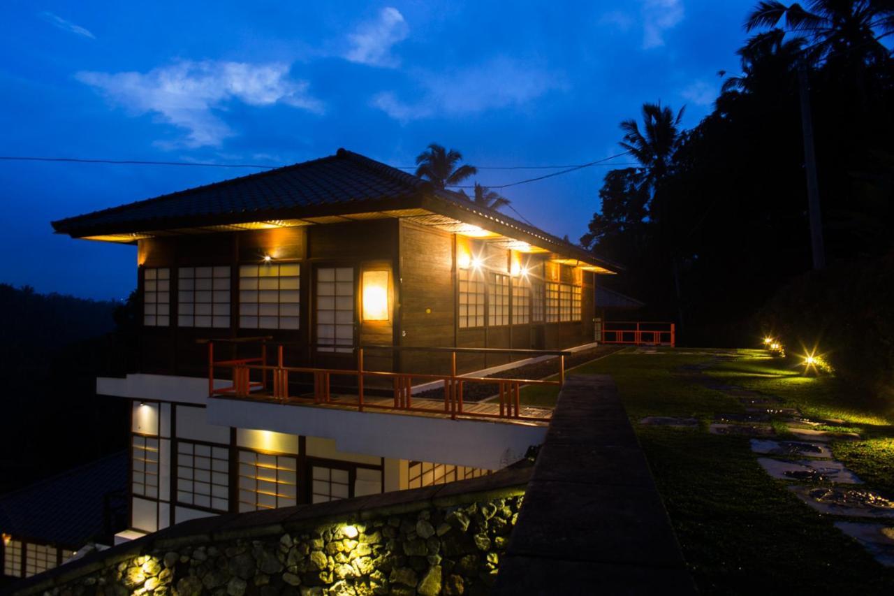 טגלאלאנג Suarapura Resort & Spa מראה חיצוני תמונה