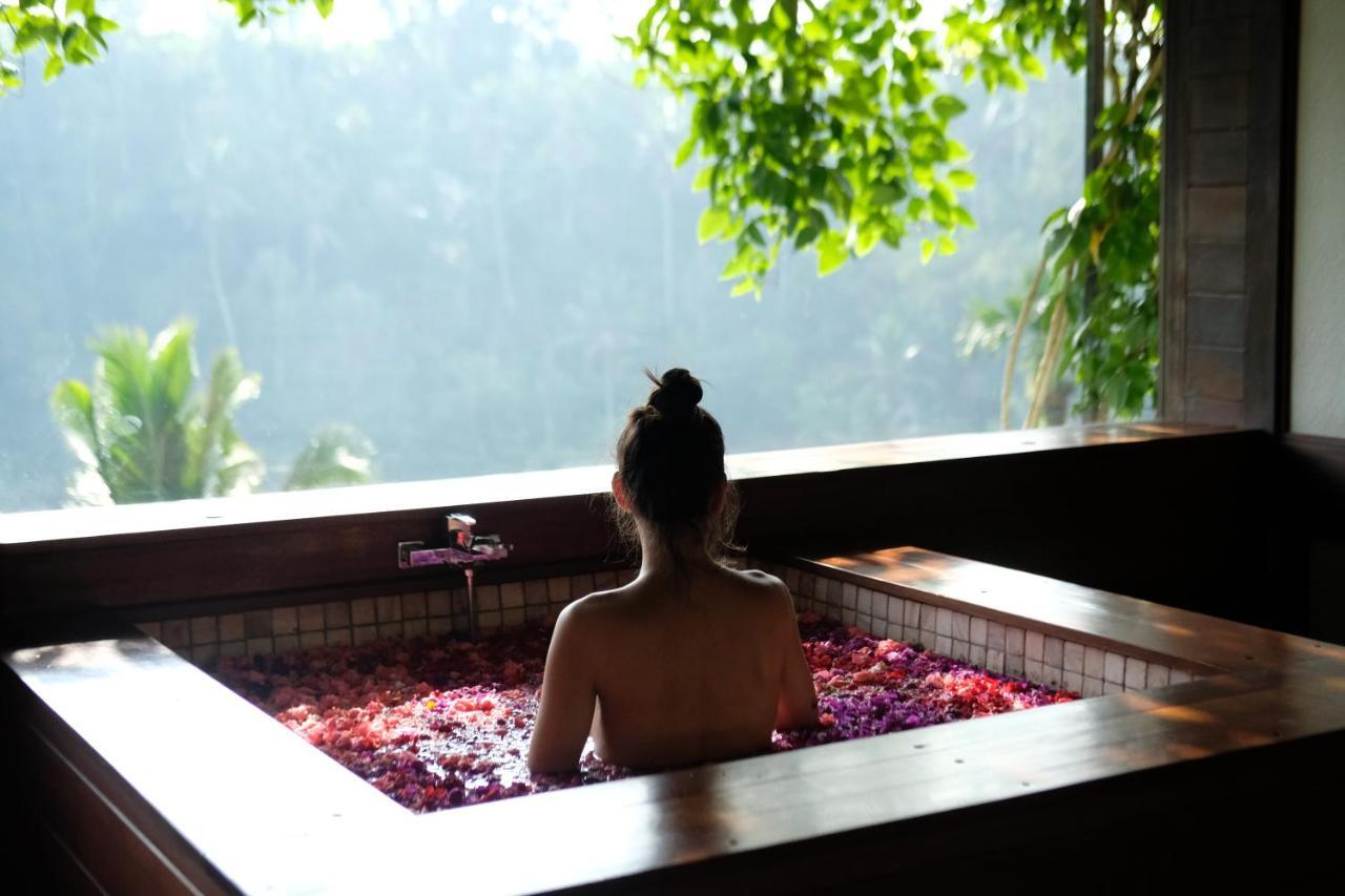 טגלאלאנג Suarapura Resort & Spa מראה חיצוני תמונה